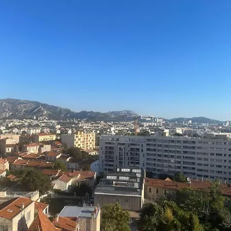 Type 2 Au Coeur De La * Marseille